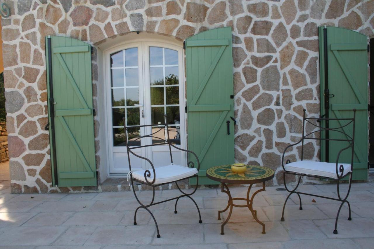 Le Mas Des Tarentes Chambres D'Hotes Trans-en-Provence Exterior photo